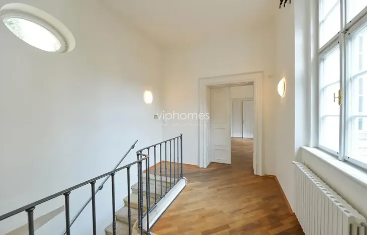 Pronájem bytu 4+kk, Praha - Malá Strana, Vlašská, 179 m2