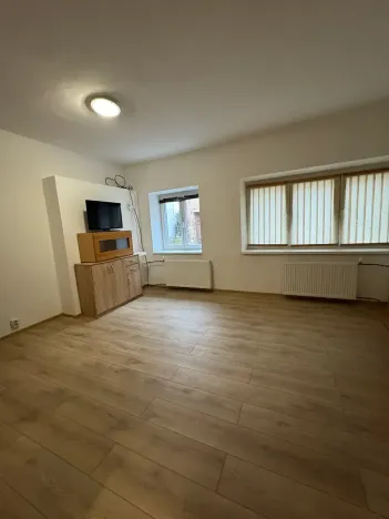 Pronájem bytu 1+kk, Kynšperk nad Ohří, Sokolovská, 27 m2