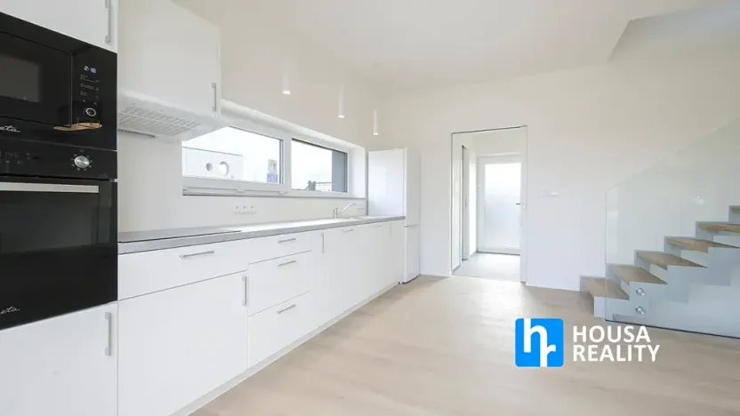 Pronájem rodinného domu, Praha - Křeslice, Ke stráni, 190 m2