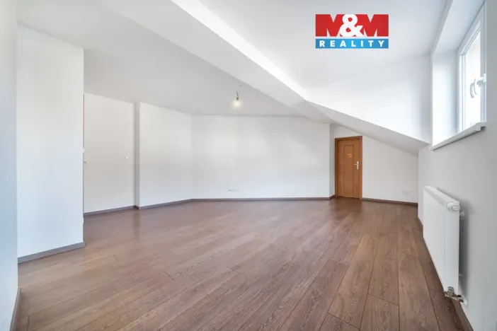 Pronájem bytu 2+1, Plzeň - Jižní Předměstí, Hřímalého, 64 m2