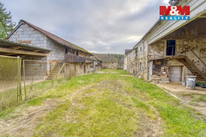 Prodej rodinného domu, Stříbro - Otročín, 300 m2