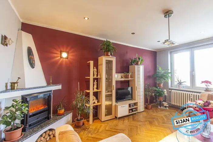 Prodej bytu 3+1, Krnov, Maxima Gorkého, 64 m2