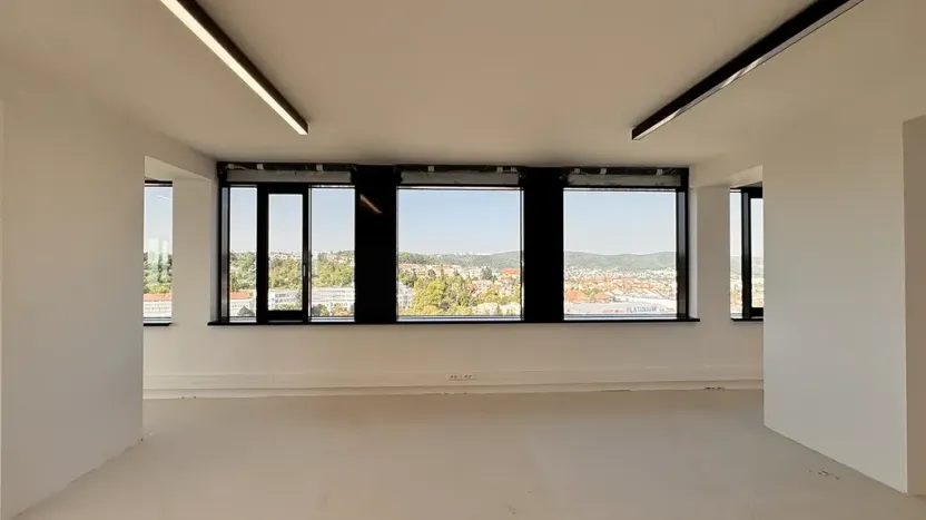 Pronájem kanceláře, Brno, Šumavská, 483 m2