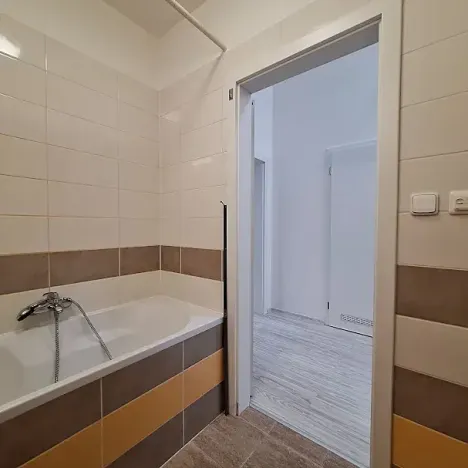 Pronájem bytu 2+kk, Praha - Vokovice, Na dlouhém lánu, 40 m2