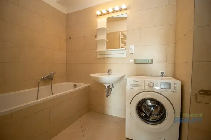 Pronájem bytu 2+kk, Praha - Stodůlky, Toufarova, 62 m2