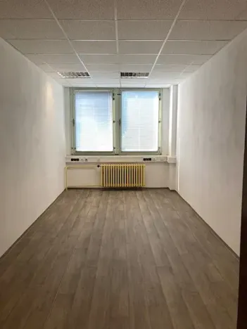 Pronájem kanceláře, Liberec, Švermova, 18 m2