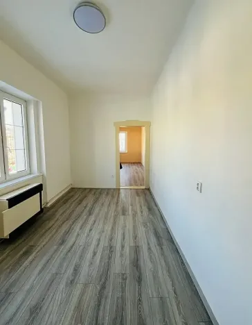 Pronájem bytu 2+kk, Praha - Vysočany, Pod pekárnami, 45 m2