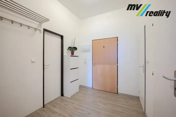 Prodej bytu 1+1, Milovice, Topolová, 44 m2