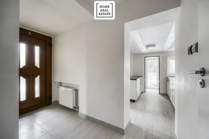 Pronájem ubytování, Praha - Dolní Měcholupy, U svornosti, 117 m2