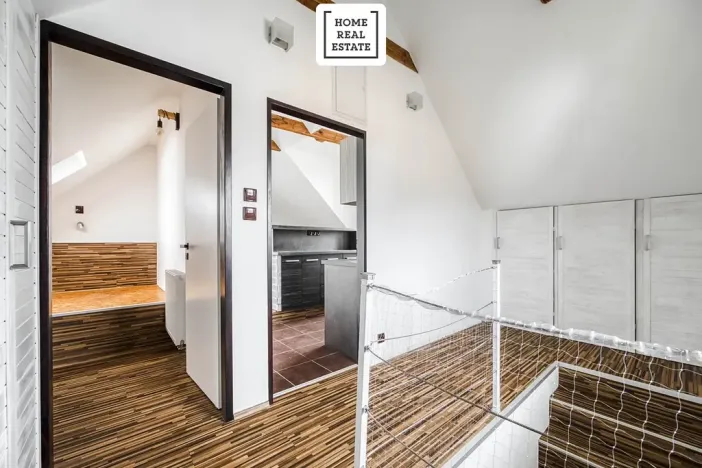 Pronájem apartmánu, Praha - Dolní Měcholupy, U svornosti, 117 m2