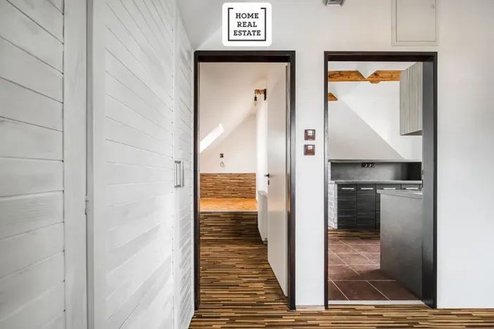 Pronájem apartmánu, Praha - Dolní Měcholupy, U svornosti, 117 m2