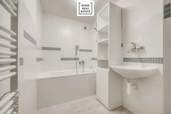 Pronájem apartmánu, Praha - Dolní Měcholupy, U svornosti, 117 m2