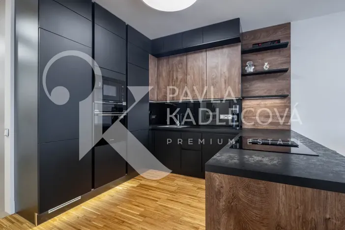 Pronájem bytu 2+kk, Praha - Karlín, Rohanské nábřeží, 76 m2