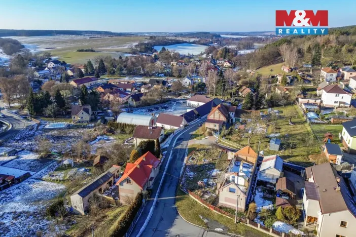 Prodej pozemku pro bydlení, Trnová, 643 m2