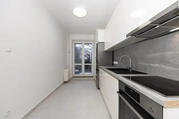 Pronájem bytu 3+1, Praha - Braník, Jeremenkova, 71 m2