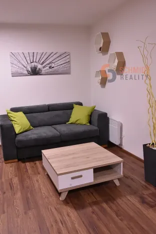 Prodej bytu 2+kk, Lednice, Sídl. Osvobození, 39 m2