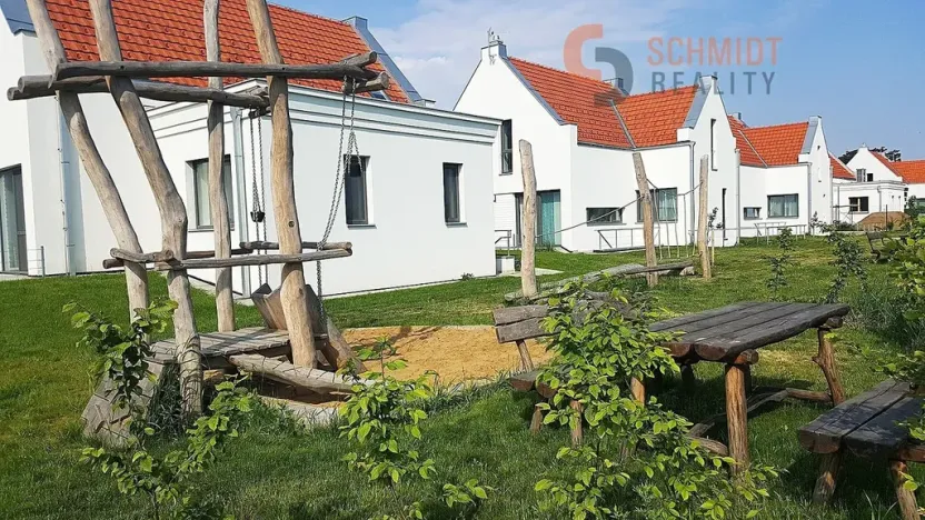 Prodej bytu 2+kk, Lednice, Sídl. Osvobození, 39 m2