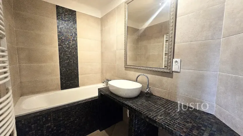 Pronájem bytu 2+kk, Písek, Mírové nám., 50 m2