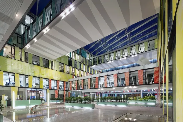 Pronájem kanceláře, Praha - Karlín, Karolinská, 440 m2