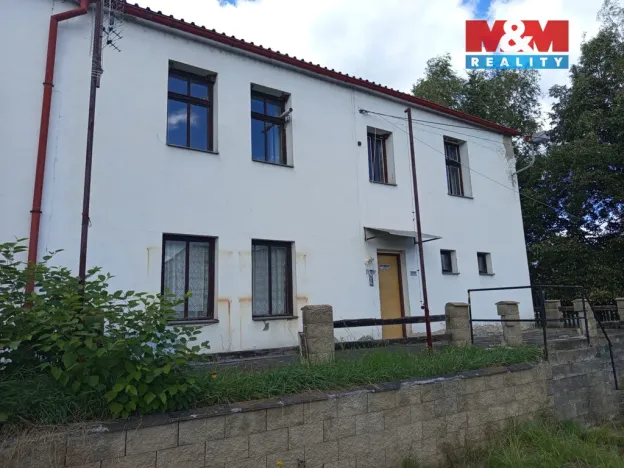 Pronájem skladu, Doksy, Valdštejnská, 1730 m2