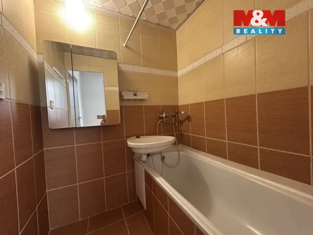 Pronájem bytu 2+1, Ústí nad Labem - Severní Terasa, Pod Parkem, 61 m2