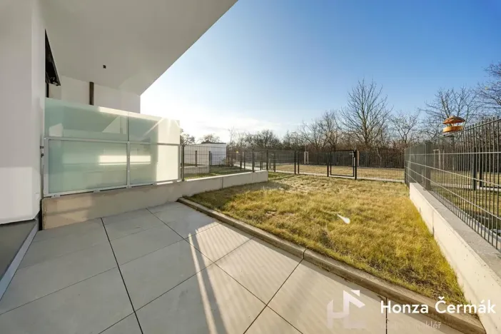 Pronájem bytu 1+kk, Brno, třída Generála Píky, 35 m2