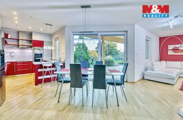 Prodej rodinného domu, Hrušovany, 300 m2