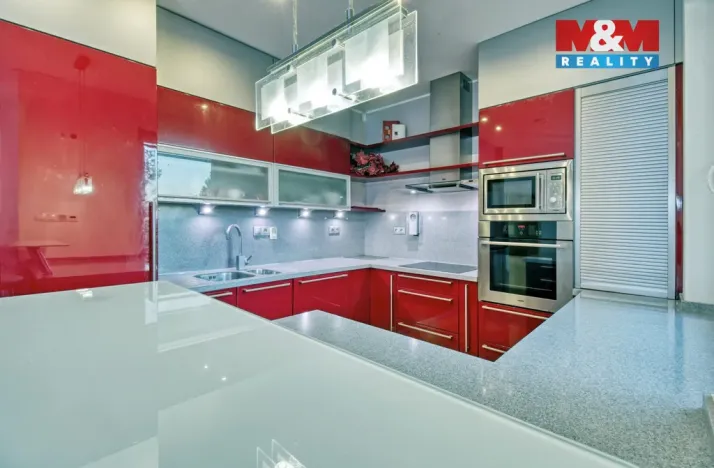 Prodej rodinného domu, Hrušovany, 300 m2