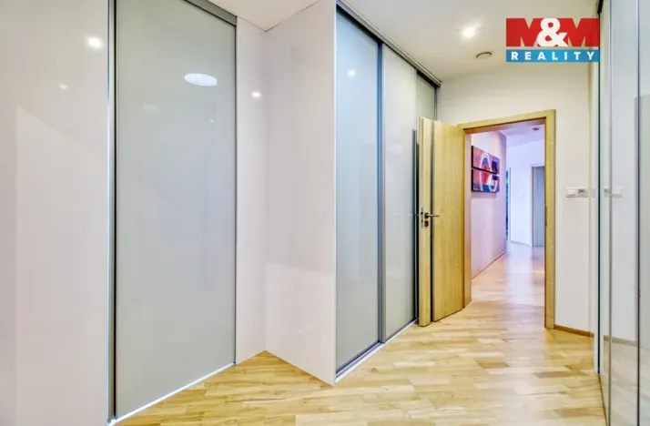 Prodej rodinného domu, Hrušovany, 300 m2