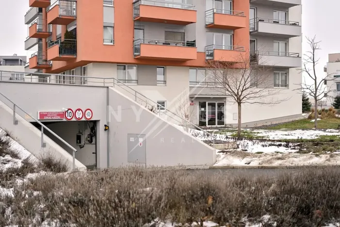 Prodej bytu 1+kk, Praha - Letňany, Kadečkové, 35 m2