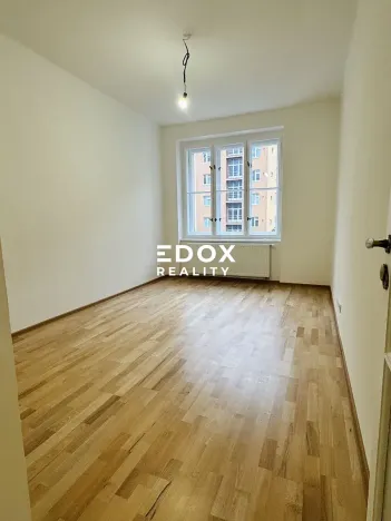 Prodej bytu 3+1, Praha - Vinohrady, Hradecká, 95 m2