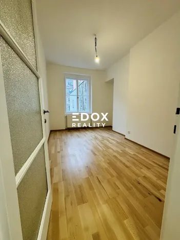 Prodej bytu 3+1, Praha - Vinohrady, Hradecká, 95 m2