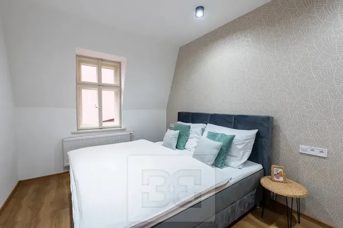 Pronájem bytu 3+1, Karlovy Vary, Petřín, 68 m2