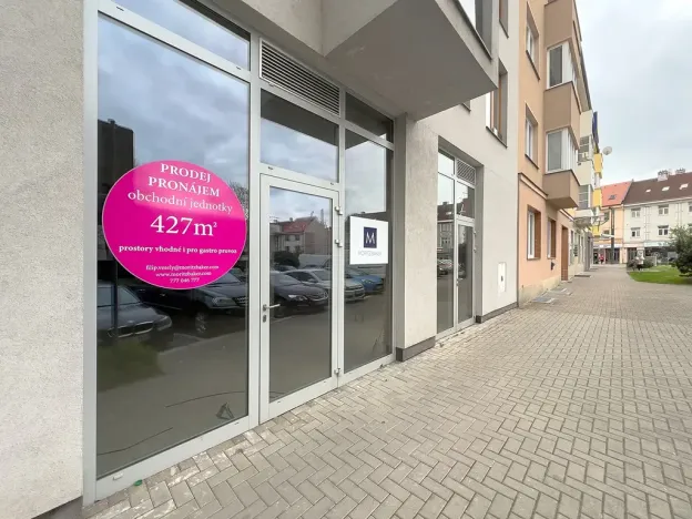 Pronájem restaurace, Hradec Králové, Kollárova, 444 m2