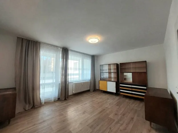 Pronájem bytu 1+1, Brno - Bohunice, Okrouhlá, 45 m2