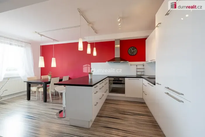 Prodej bytu 4+kk, Praha - Čakovice, Ke stadionu, 90 m2