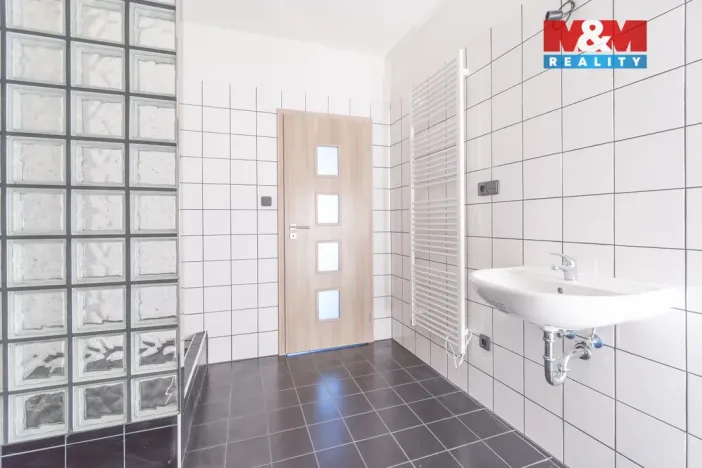 Pronájem bytu 2+kk, Poděbrady - Poděbrady II, Na Valech, 63 m2