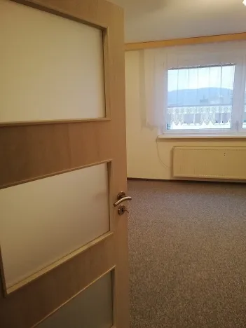 Pronájem bytu 2+1, Liberec - Liberec XII-Staré Pavlovice, Jabloňová, 56 m2