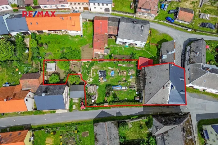 Prodej vícegeneračního domu, Úterý, 677 m2