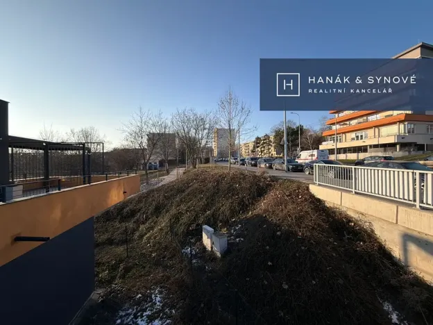 Pronájem bytu 1+kk, Brno, Provazníkova, 48 m2