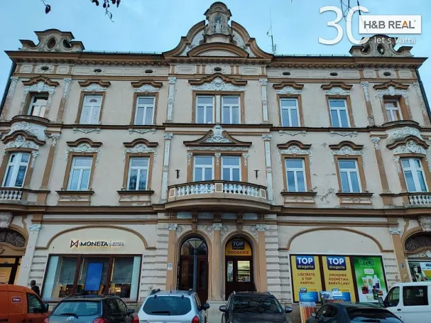 Pronájem kanceláře, Vsetín, Dolní náměstí, 14 m2