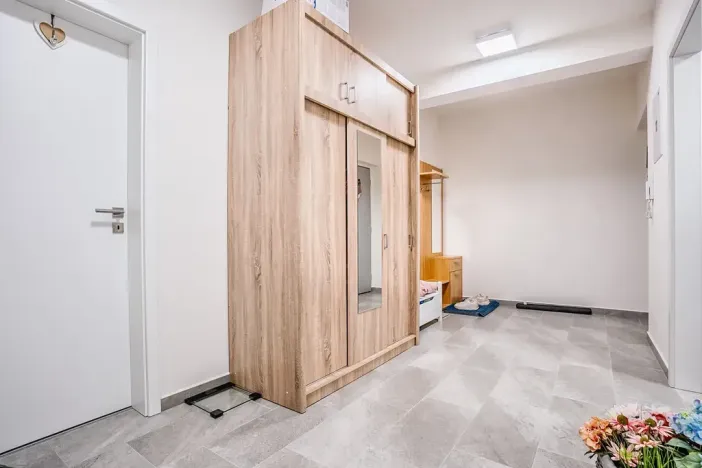 Prodej bytu 2+kk, Nová Role, Svobodova, 80 m2
