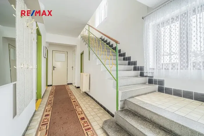 Prodej rodinného domu, Stochov, Dlážděná, 137 m2