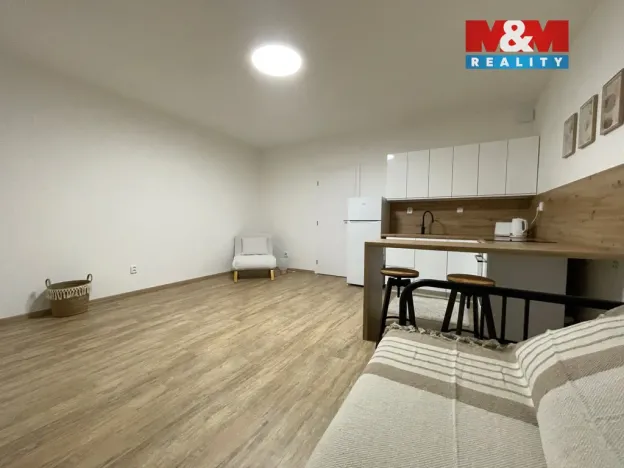 Prodej bytu 1+kk, Ostrava - Nová Ves, Na Lánech, 30 m2