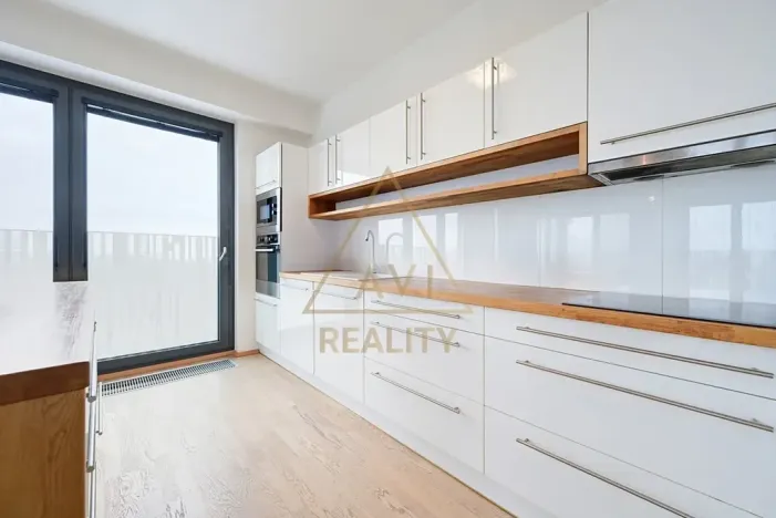 Pronájem bytu 3+kk, Praha - Žižkov, Olšanská, 86 m2