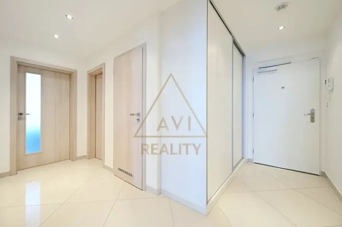 Pronájem bytu 3+kk, Praha - Žižkov, Olšanská, 86 m2