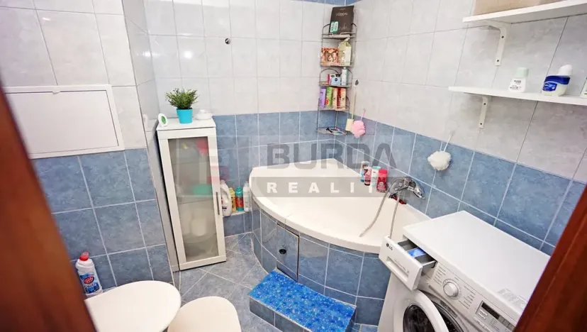 Prodej bytu 2+1, Neratovice, 53 m2