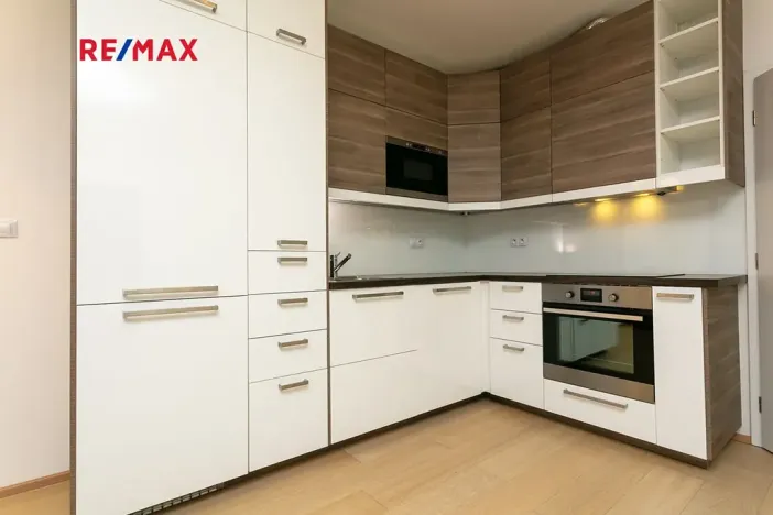 Pronájem bytu 3+kk, Praha - Hlubočepy, Devonská, 64 m2