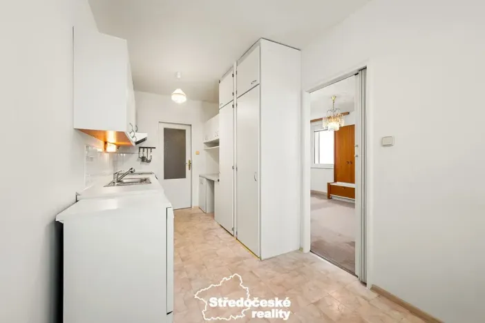 Prodej bytu 3+1, Praha - Horní Měcholupy, Veronské nám., 85 m2