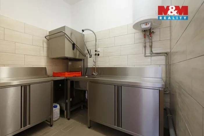 Pronájem restaurace, Vřesina, Ovocná, 635 m2